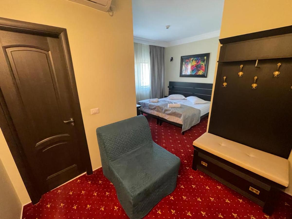 Casa Bucovineana Hotel Suceava Exterior photo