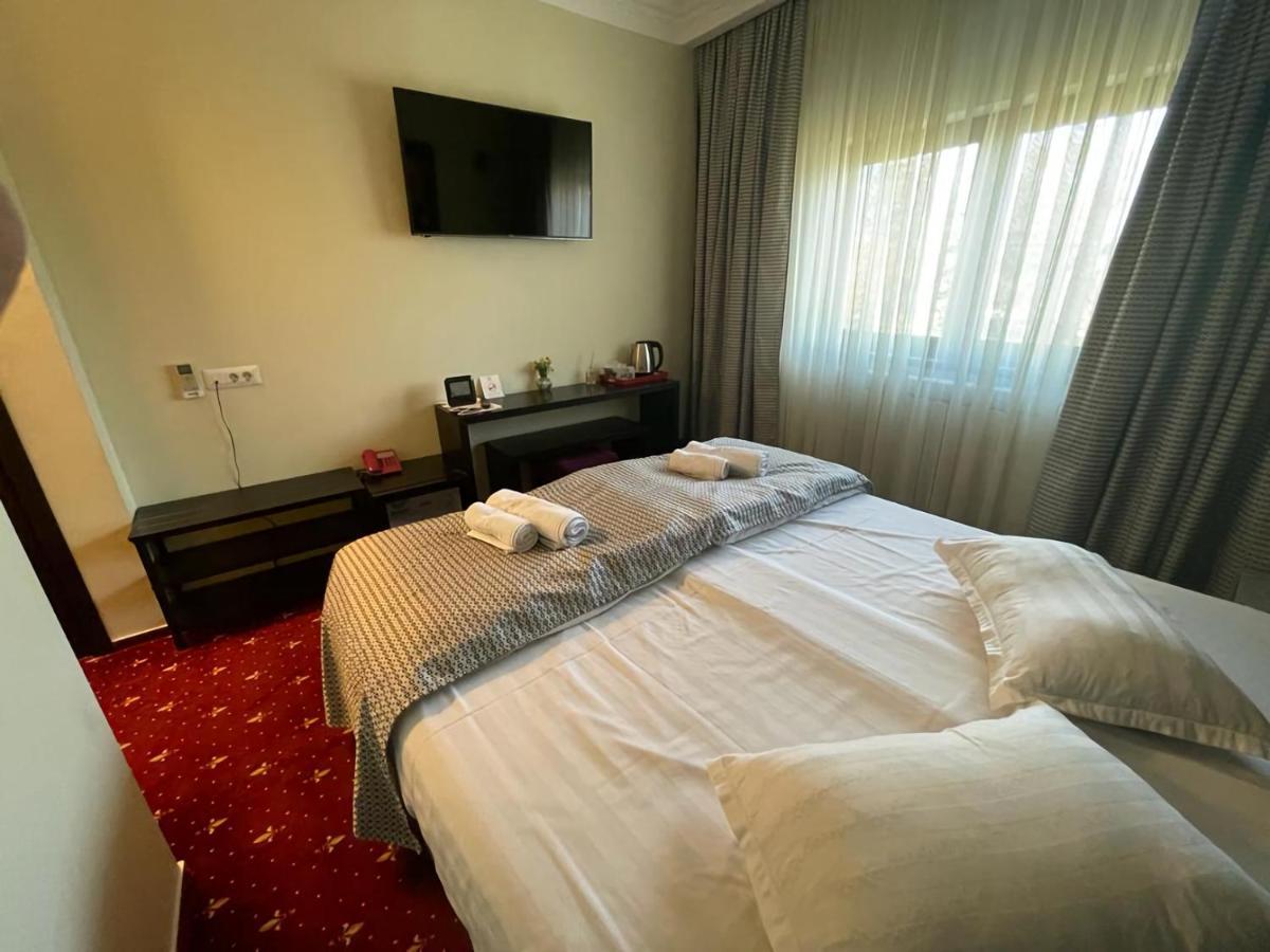 Casa Bucovineana Hotel Suceava Exterior photo
