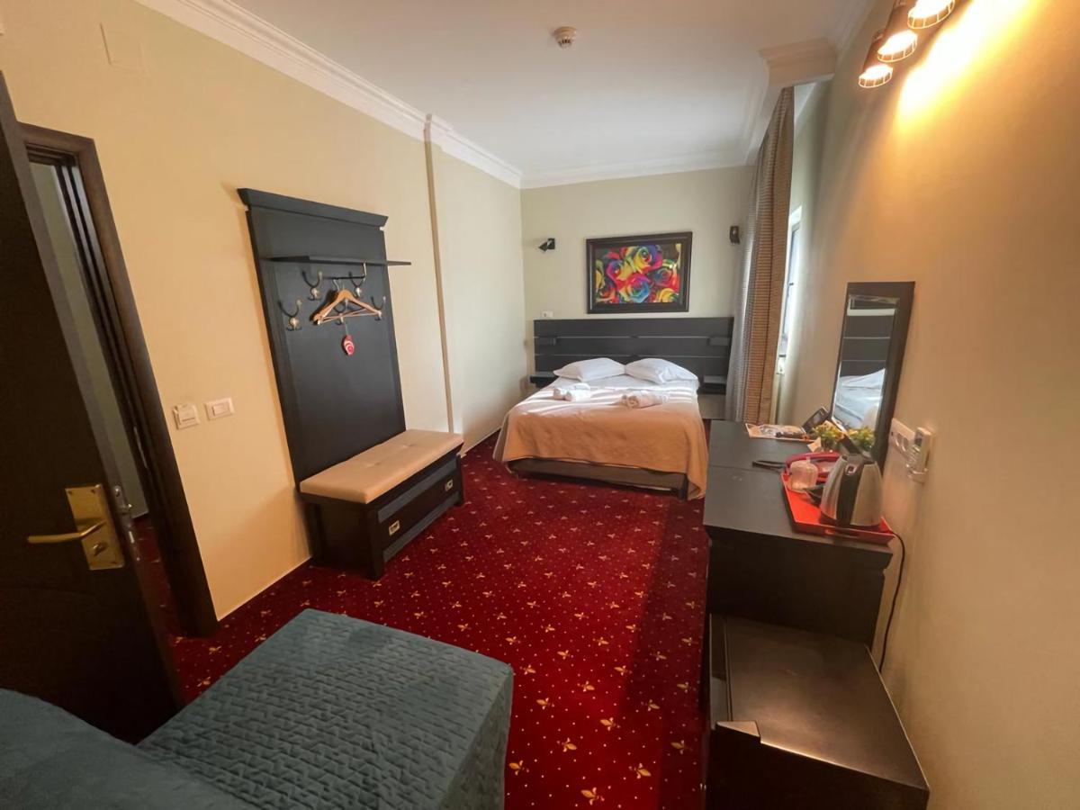 Casa Bucovineana Hotel Suceava Exterior photo