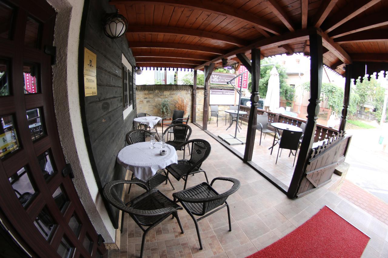 Casa Bucovineana Hotel Suceava Exterior photo