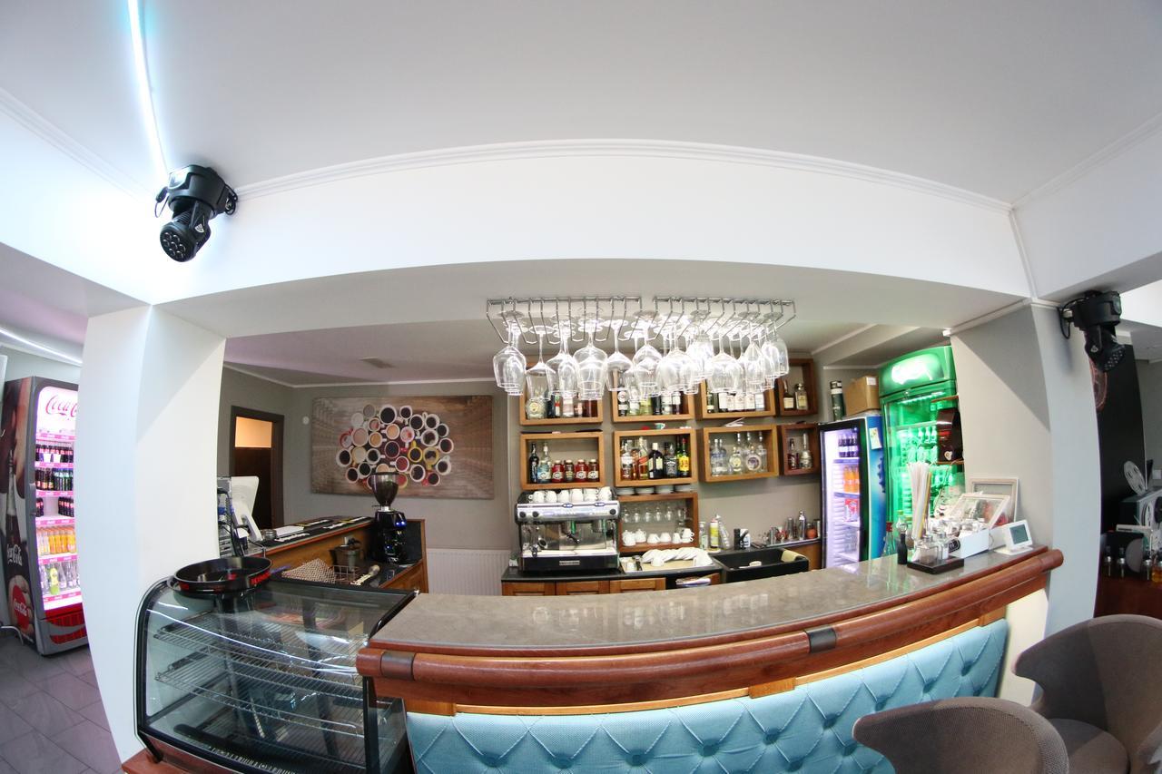 Casa Bucovineana Hotel Suceava Exterior photo